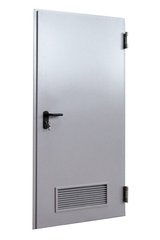 Двері металеві 900x2100 мм з вентиляційною решіткою